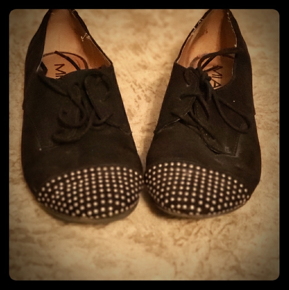 MIA Shoes
